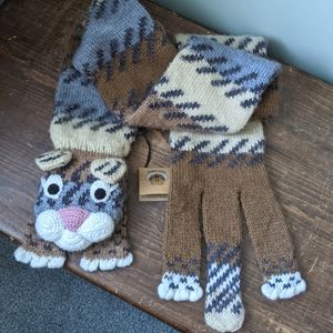 Andes Gifts knit cat scarf